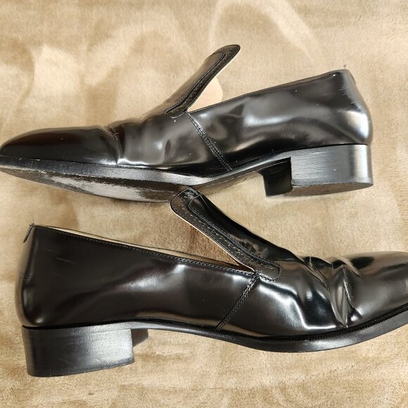 Chanel Black Pointed Toe Leather Loafers - Picture 5 of 12